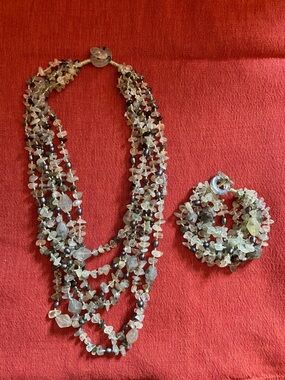 Vintage 6 Strand Prehnite Crystal Gem Chips & Purple Pearls Necklace & Bracelet